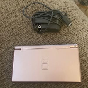 Nintendo ds lite metallic pink